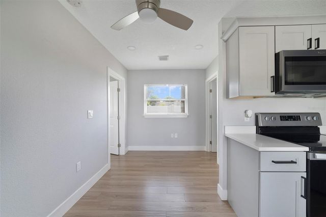 4521 EDGEWATER DRIVE 1, Orlando, FL 32804