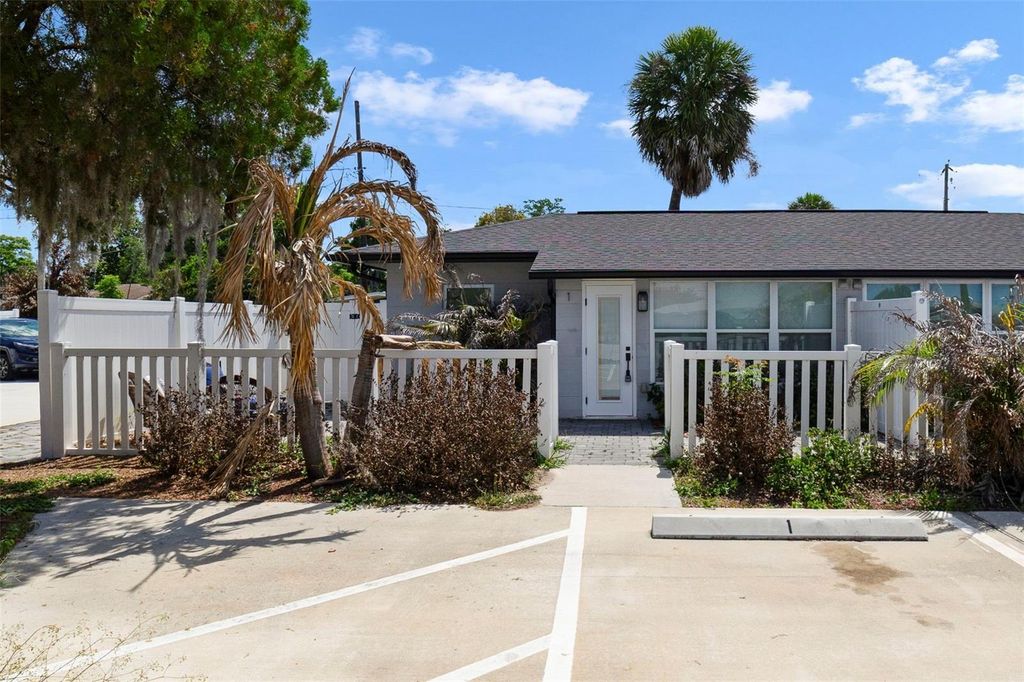 4521 EDGEWATER DRIVE 1, Orlando, FL 32804