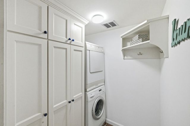 3387 Brittan Avenue 2, San Carlos, CA 94070