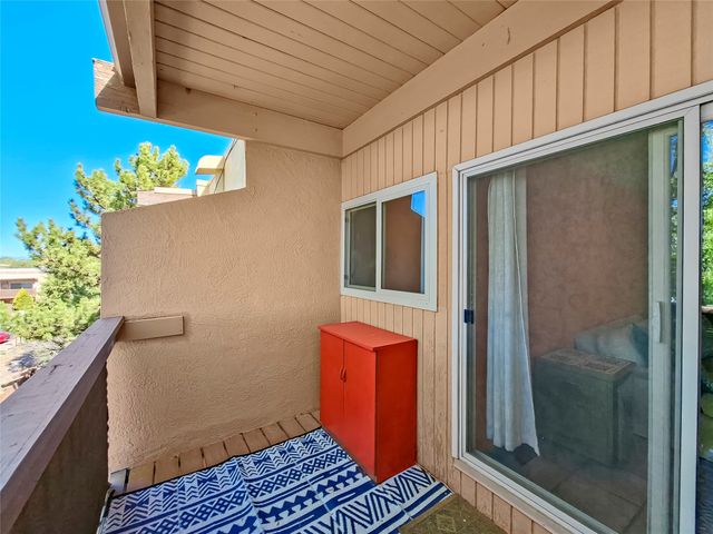 149 Calle Ojo Feliz O, Santa Fe, NM 87505