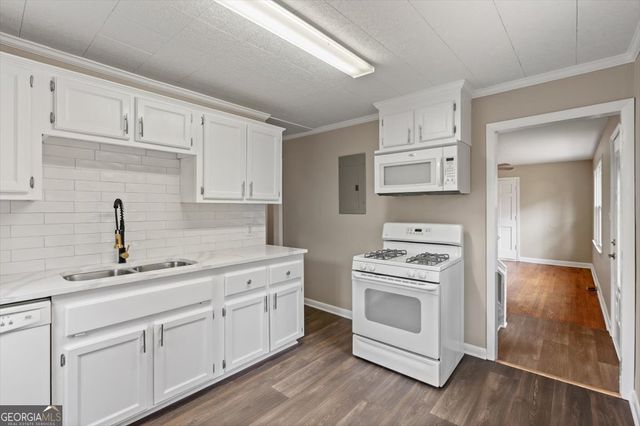 2451 Pine Drive NW, Kennesaw, GA 30152