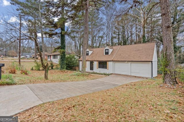 2451 Pine Drive NW, Kennesaw, GA 30152
