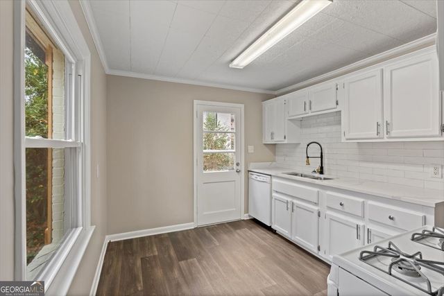 2451 Pine Drive NW, Kennesaw, GA 30152