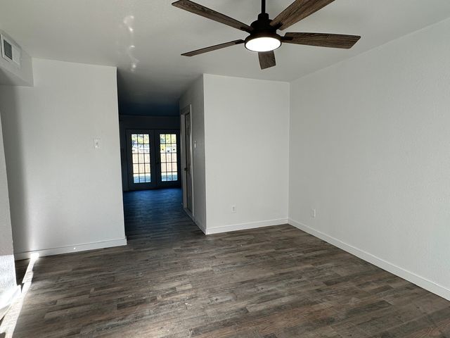 3356 P Avenue, Plano, TX 75074