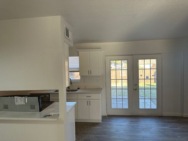 3356 P Avenue, Plano, TX 75074