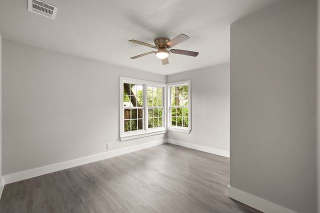 3624 Baylor Street, Forest Hill, TX 76119