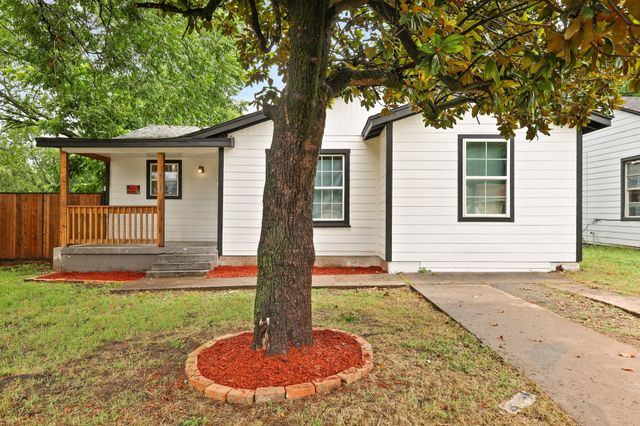 3624 Baylor Street, Forest Hill, TX 76119