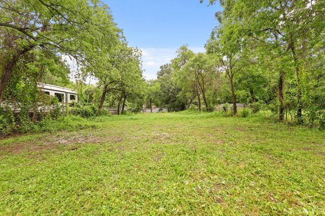 3624 Baylor Street, Forest Hill, TX 76119