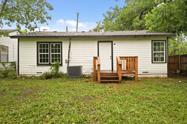 3624 Baylor Street, Forest Hill, TX 76119