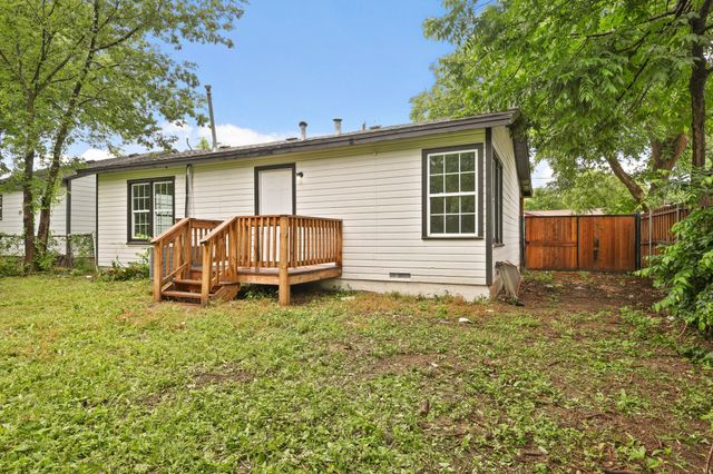 3624 Baylor Street, Forest Hill, TX 76119