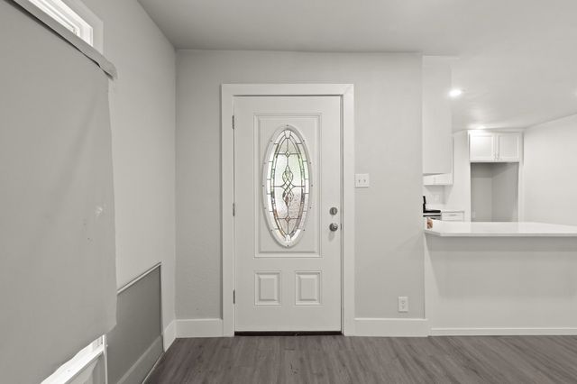 3624 Baylor Street, Forest Hill, TX 76119