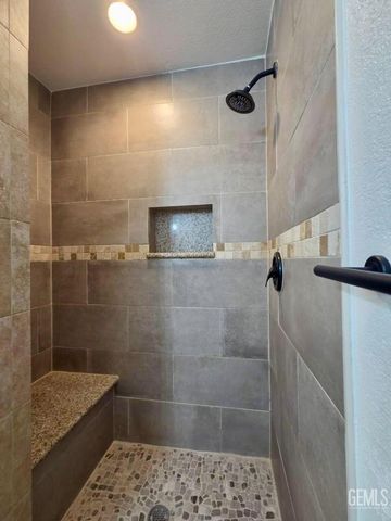 17660 Arlington Place, Tehachapi, CA 93561
