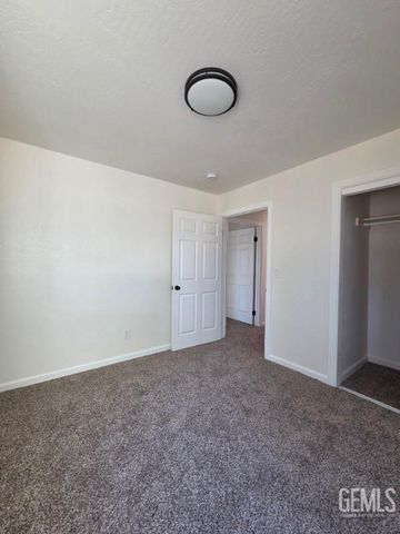 17660 Arlington Place, Tehachapi, CA 93561