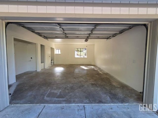 17660 Arlington Place, Tehachapi, CA 93561