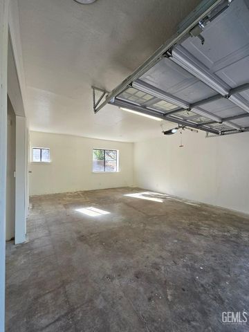 17660 Arlington Place, Tehachapi, CA 93561