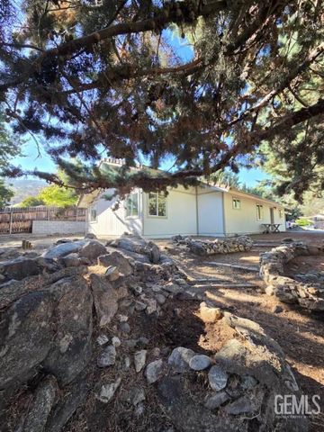 17660 Arlington Place, Tehachapi, CA 93561