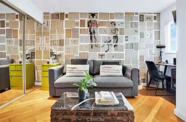 911 N Kings 306, West Hollywood, CA 90069