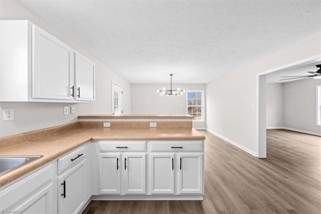 3707 Ribbon Lane, Winston-salem, NC 27107