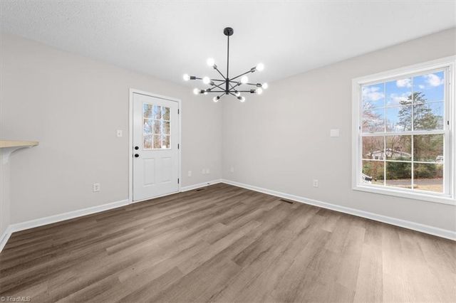 3707 Ribbon Lane, Winston-salem, NC 27107