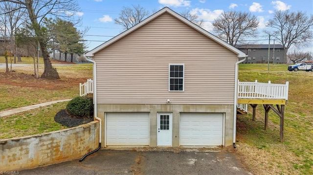 3707 Ribbon Lane, Winston-salem, NC 27107