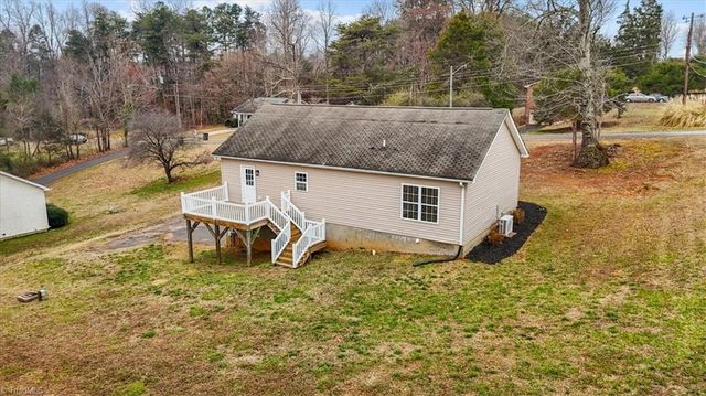 3707 Ribbon Lane, Winston-salem, NC 27107