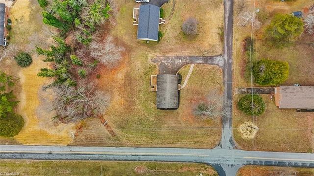 3707 Ribbon Lane, Winston-salem, NC 27107