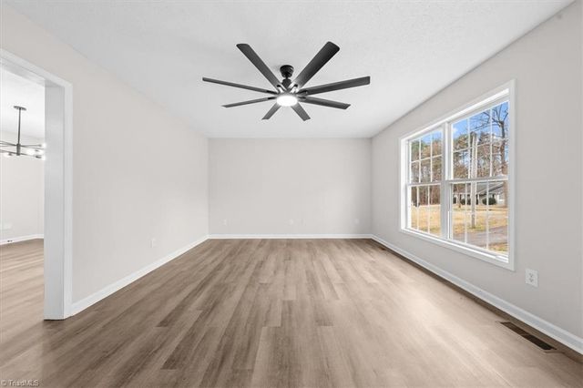 3707 Ribbon Lane, Winston-salem, NC 27107