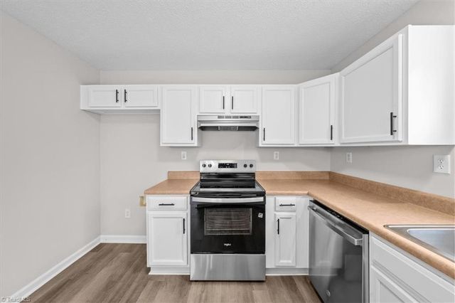 3707 Ribbon Lane, Winston-salem, NC 27107