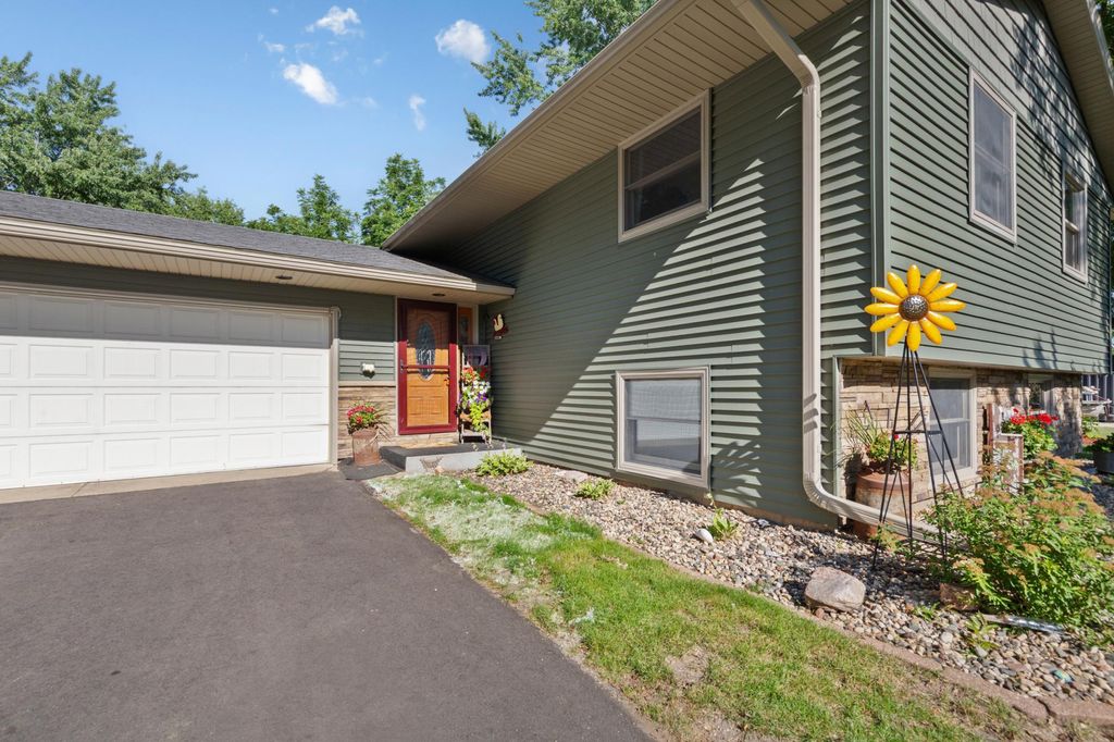 508 Ridge Road, Henderson, MN 56044 — photo 2