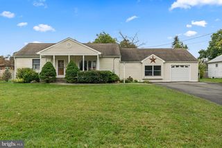 1010 WOODLANE RD, Mount Holly, NJ 08060