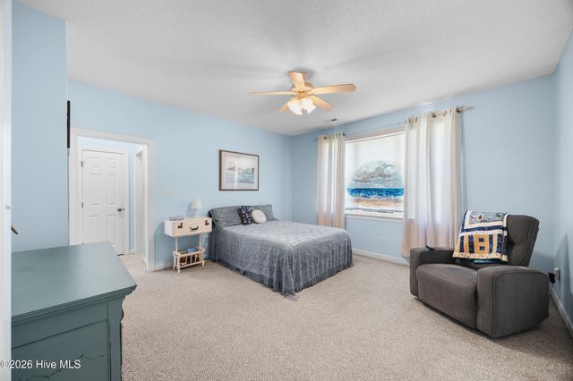 203 Skimmer Circle, Sneads Ferry, NC 28460
