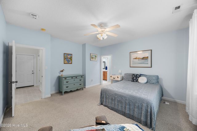203 Skimmer Circle, Sneads Ferry, NC 28460