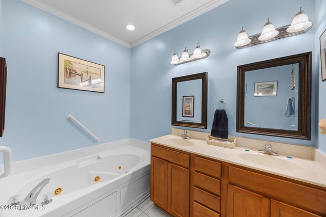 203 Skimmer Circle, Sneads Ferry, NC 28460