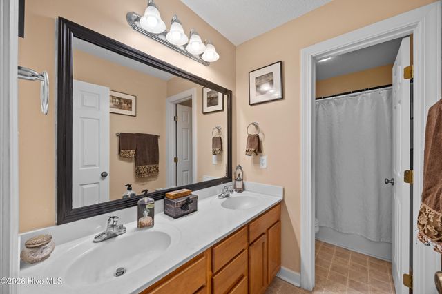 203 Skimmer Circle, Sneads Ferry, NC 28460