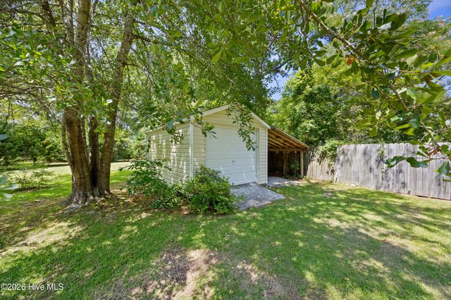 203 Skimmer Circle, Sneads Ferry, NC 28460
