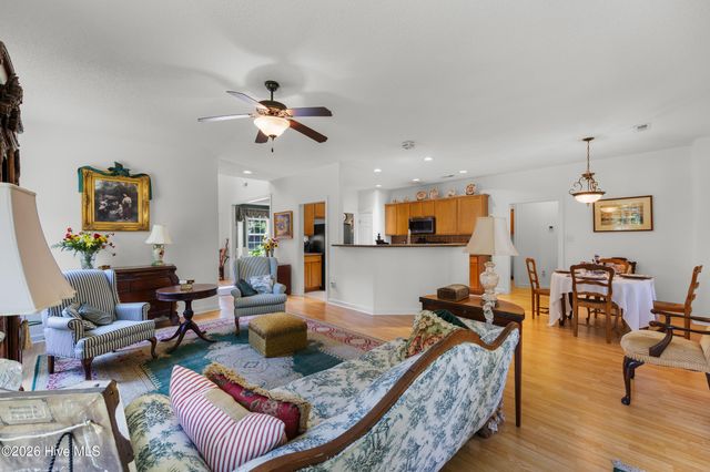 203 Skimmer Circle, Sneads Ferry, NC 28460