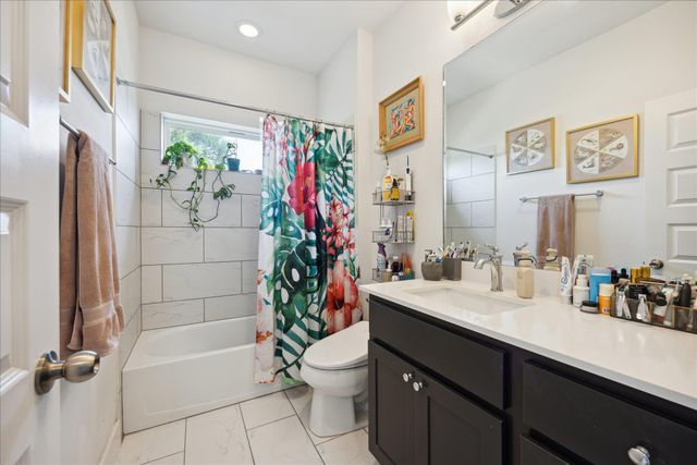 5006 Baker ST B, Austin, TX 78721