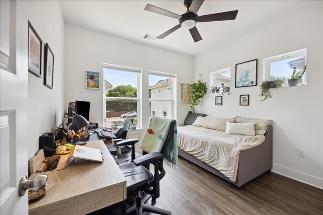 5006 Baker ST B, Austin, TX 78721