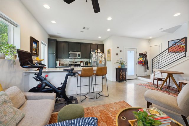 5006 Baker ST B, Austin, TX 78721