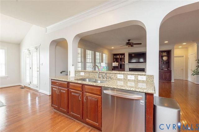 1118 Bach Ln, Midlothian, VA 23114