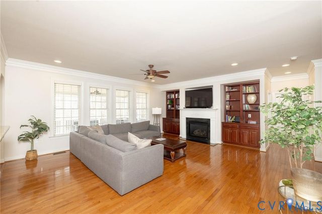 1118 Bach Ln, Midlothian, VA 23114