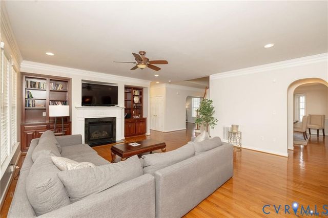 1118 Bach Ln, Midlothian, VA 23114