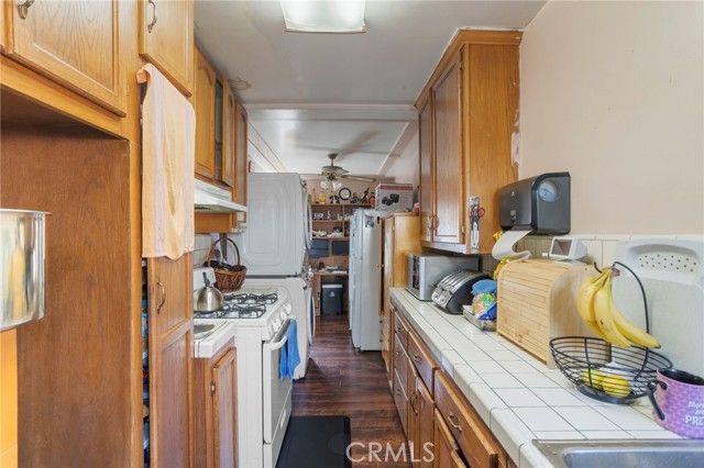 4140 Edenhurst Avenue, Los Angeles, CA 90039