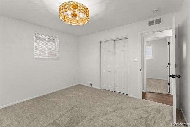 15345 Bainbridge Street, Livonia, MI 48154