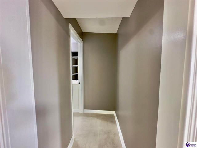 1579 W Vine Street, Radcliff, KY 40160