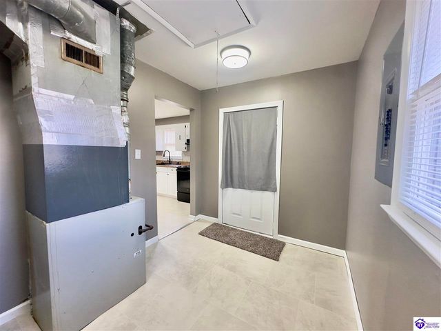 1579 W Vine Street, Radcliff, KY 40160