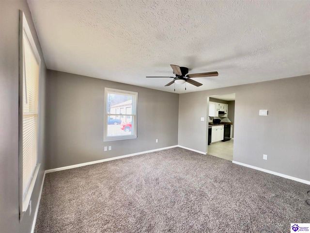 1579 W Vine Street, Radcliff, KY 40160