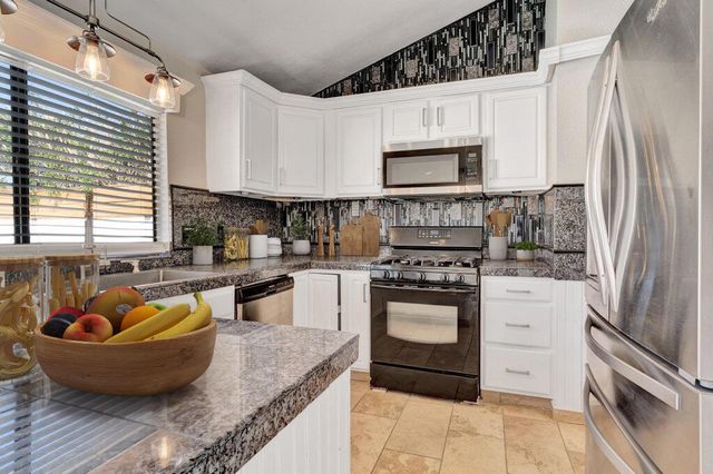 3291 N Sandspring Drive, Palm Springs, CA 92262