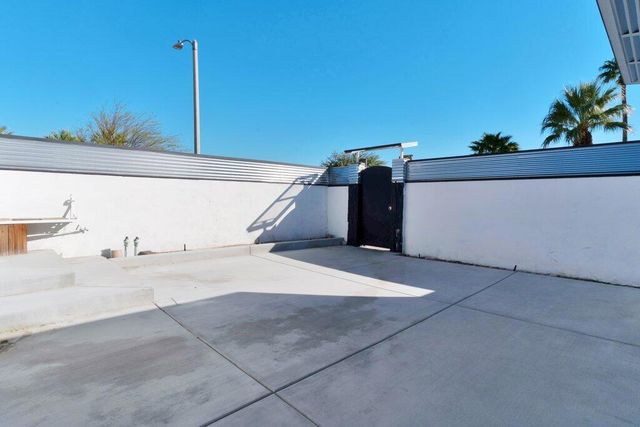 3291 N Sandspring Drive, Palm Springs, CA 92262