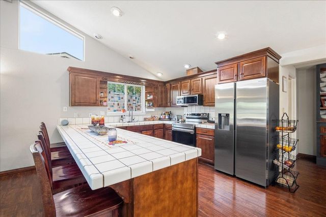 9013 Green River Way, Orangevale, CA 95662